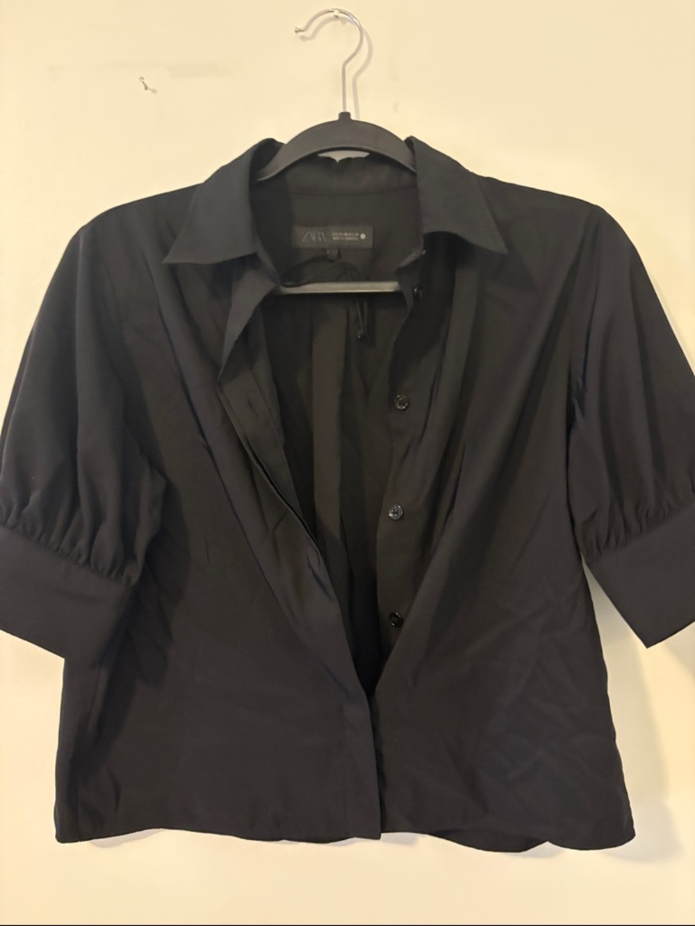 Zara Black Short-Sleeve Button-Up Blouse